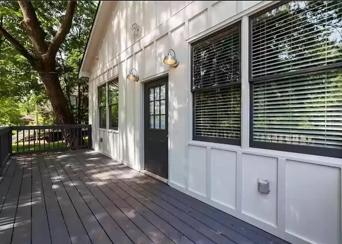 West End Modern Atlanta 3 Bedroom Bungalow